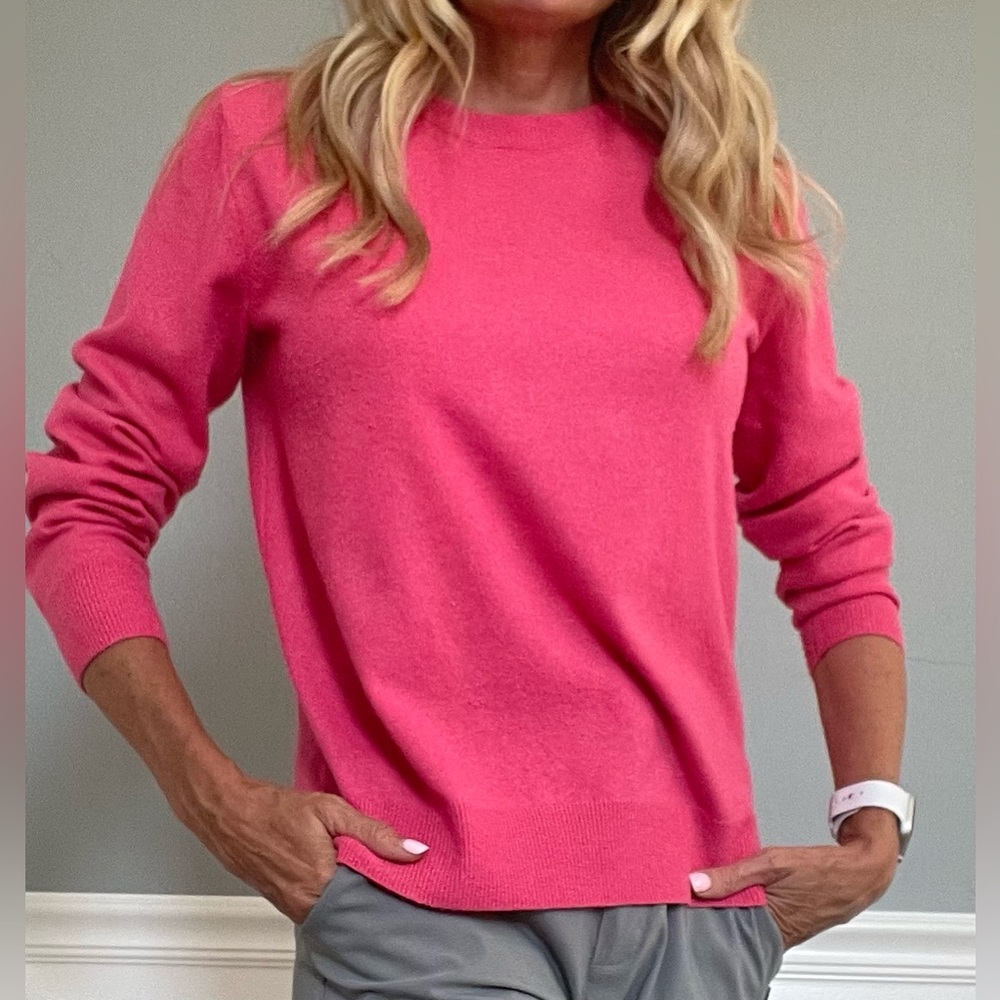 Super soft pink crew neck sweater